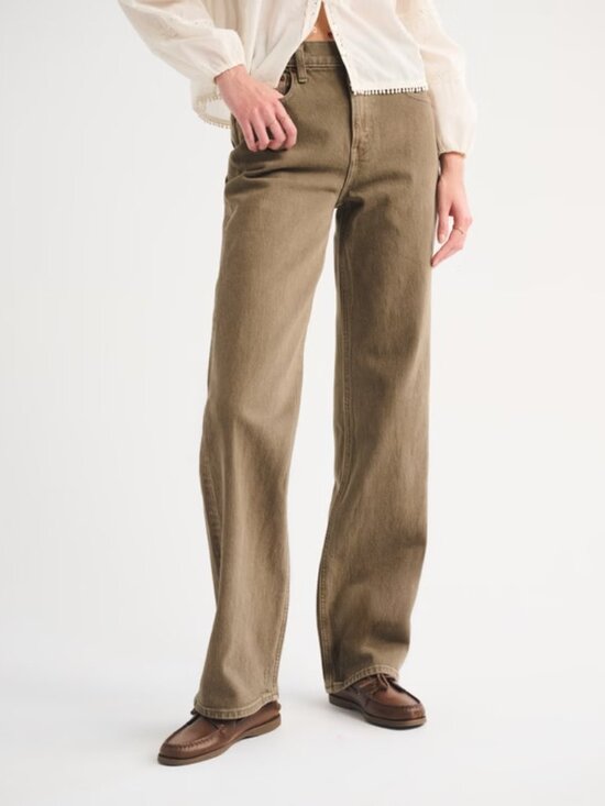 Abercrombie & Fitch Pants - Abercrombie & Fitch High Rise 90s Relaxed Jean